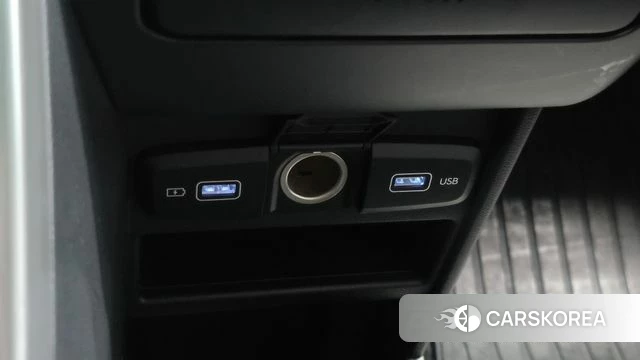Hyundai Staria 2022 Серебряный из Кореи, фото 3