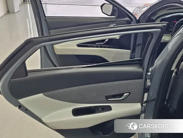 Hyundai Avante (CN7) 2020 Серебристо-серый из Кореи, фото 3