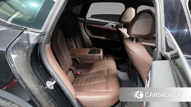 BMW i4 2023 Черный из Кореи, фото 3