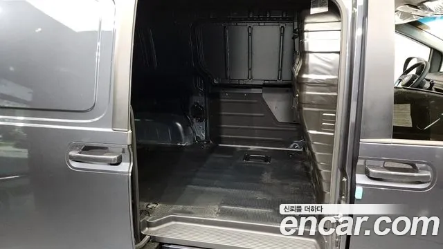 Hyundai Staria 2024 Серый из Кореи, фото 3