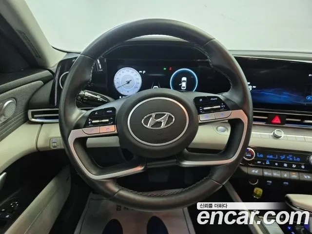 Hyundai Avante Hybrid (CN7) 2022 Белый из Кореи, фото 3