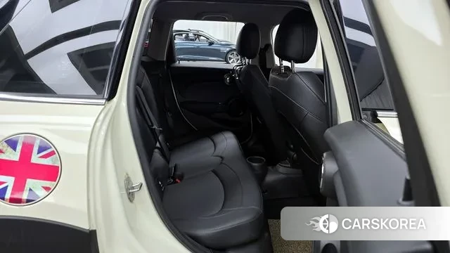 Mini Cooper 2021 Жемчужный цвет из Кореи, фото 3