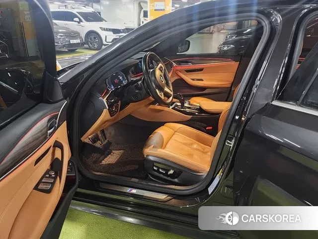 BMW 5 Series (G30) 2020 Серый из Кореи, фото 3