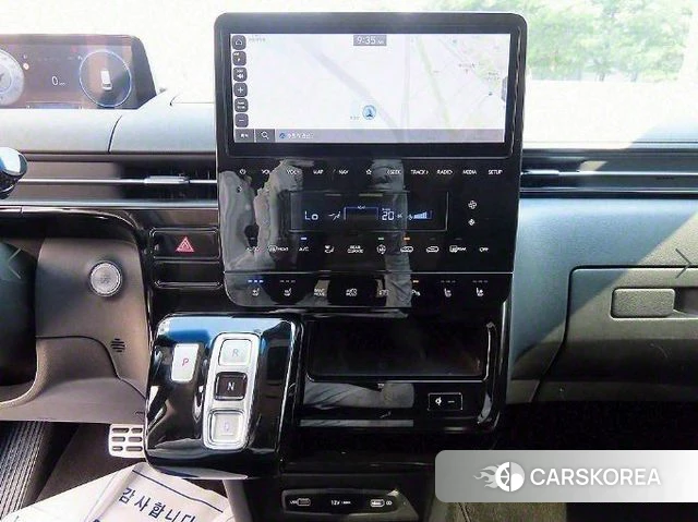 Hyundai Staria 2023 Белый из Кореи, фото 3