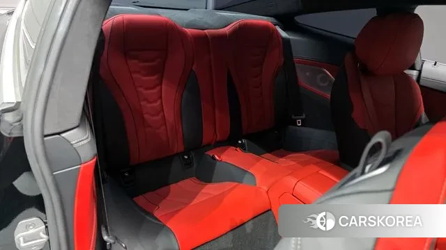 BMW 8 Series (G15) 2023 Черный из Кореи, фото 3