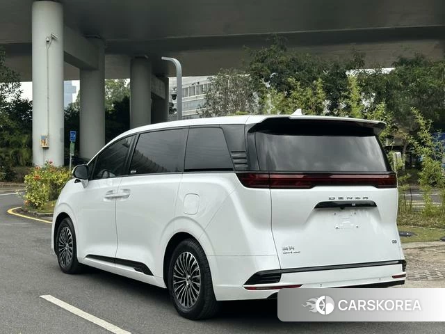 Denza D9 DM 2023 Белый из Китая, фото 3