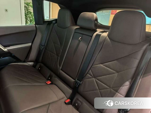 BMW iX 2022 Красный из Китая, фото 3