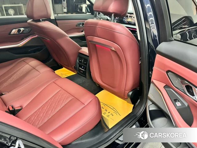 BMW 3 series 2025 Черный из Китая, фото 3