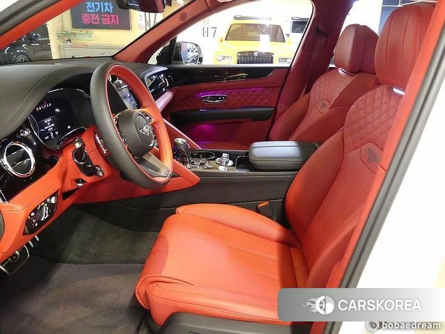 Bentley Bentayga 2023 Белый из Кореи, фото 3