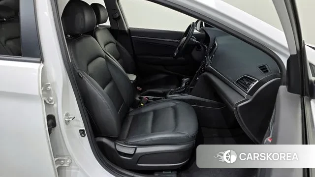 Hyundai Avante AD 2018 Белый из Кореи, фото 3