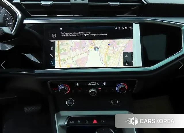 Audi Q3 (F3) 2023 Черный из Кореи, фото 3