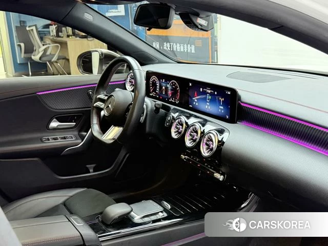Mercedes-Benz Class A 2024 Белый из Китая, фото 3