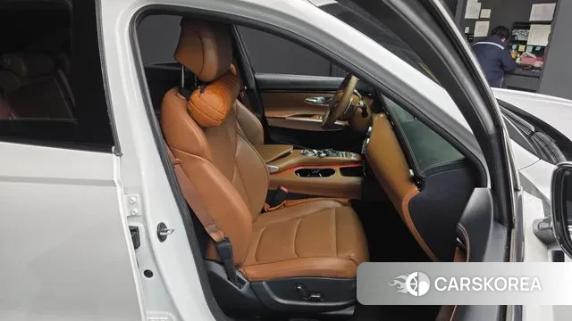 Genesis GV70 2022 Белый из Кореи, фото 3