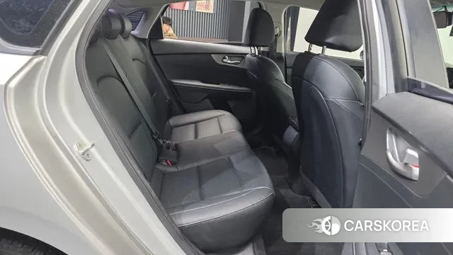 Kia Come New K3 2018 Серебряный из Кореи, фото 3