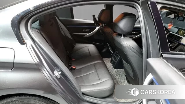 BMW 3 Series (F30) 2018 Серый из Кореи, фото 3