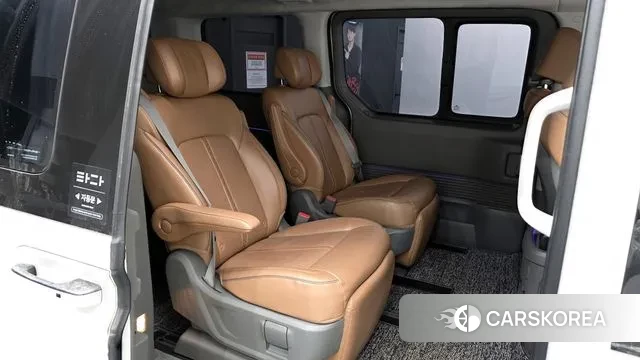 Hyundai Staria 2022 Белый из Кореи, фото 3