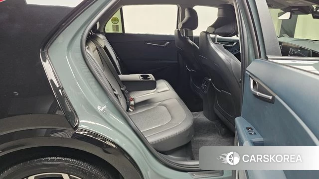 Kia Di Ol Nu Niro 2024 Зеленый из Кореи, фото 3