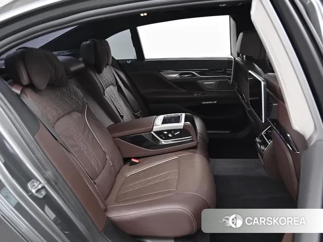 BMW 7 Series (G11) 2018 Серый из Кореи, фото 3