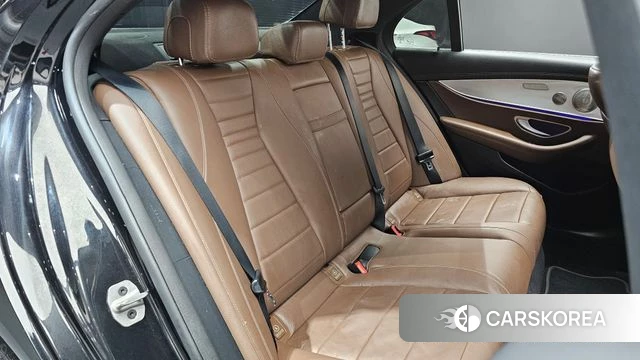 Mercedes-Benz E-Class W213 2021 Черный из Кореи, фото 3