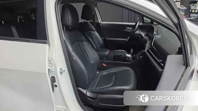 Kia Sportage 5th Generation 2021 Белый из Кореи, фото 3