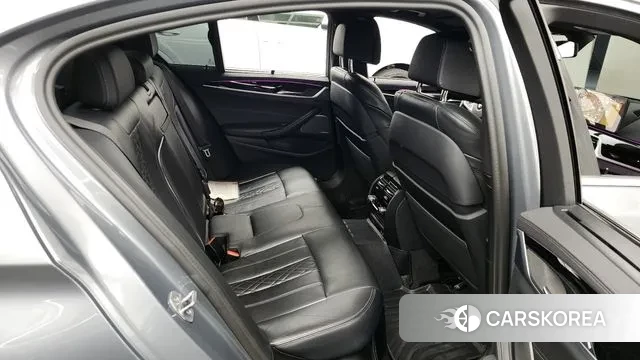 BMW 5 Series (G30) 2023 Серый из Кореи, фото 3