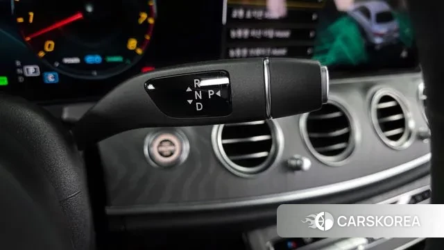 Mercedes-Benz E-Class W213 2023 Серебряный из Кореи, фото 3