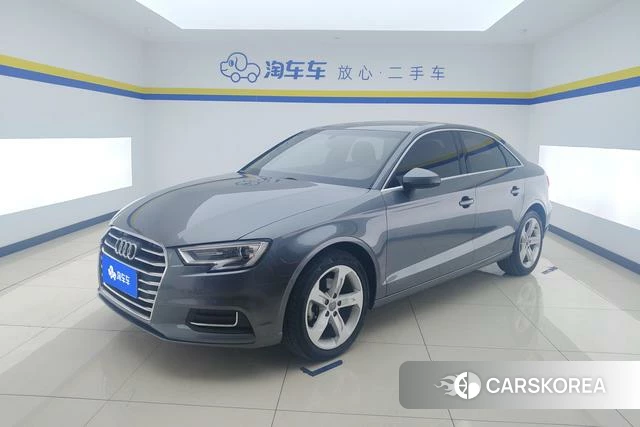 Audi A3 2019 Темно-серый из Китая, фото 3