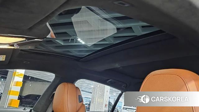 BMW 8 Series (G15) 2023 Черный из Кореи, фото 3