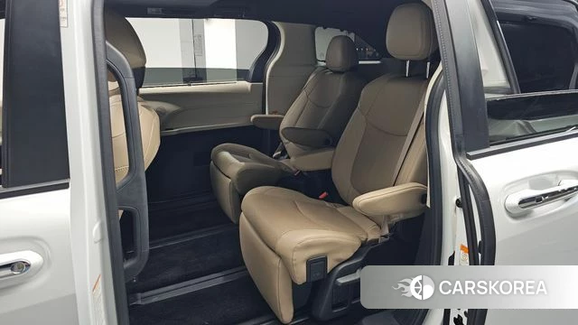 Toyota Sienna 4th Generation 2022 Белый из Кореи, фото 3