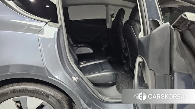 Tesla Model Y 2021 Серый из Кореи, фото 3