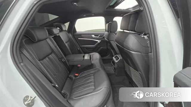 Audi A6 (C8) 2025 Белый из Кореи, фото 3