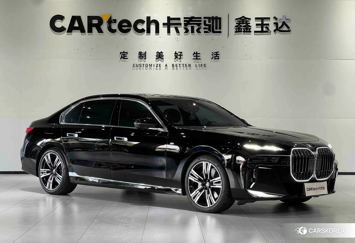 BMW 7 series 2022 Черный из Китая, фото 3