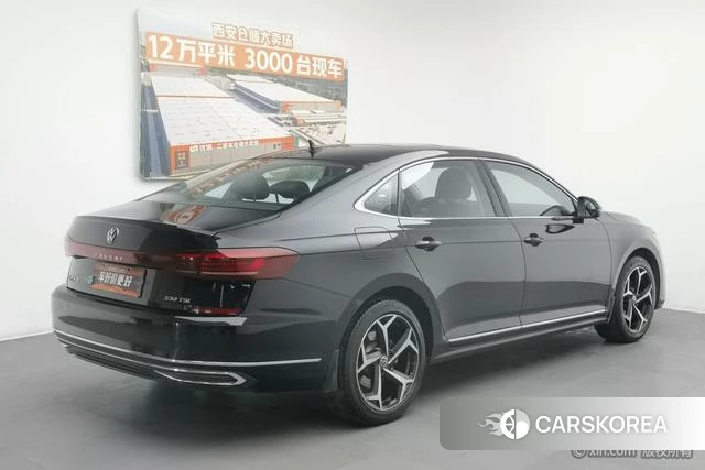 Volkswagen Passat 2023 Черный из Китая, фото 3