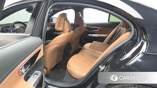 Mercedes-Benz E-Class W214 2025 Черный из Кореи, фото 3
