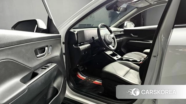 Hyundai Kona (SX2) 2023 Белый из Кореи, фото 3