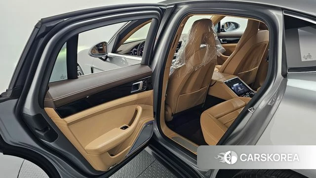 Porsche Panamera (971) 2018 Серебристо-серый из Кореи, фото 3