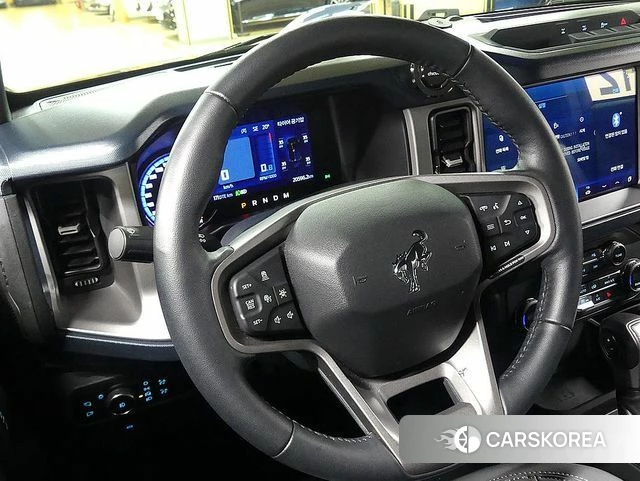 Ford Bronco 6th Generation 2023 Темно-зеленый из Кореи, фото 3