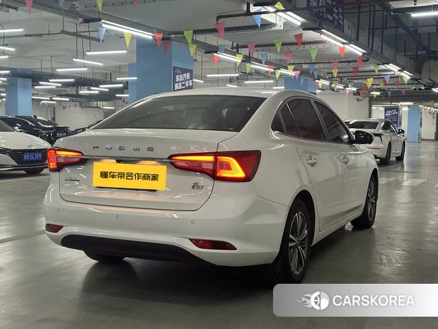Roewe i5 2019 Белый из Китая, фото 3