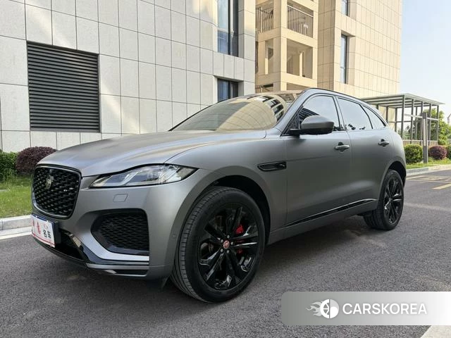 Jaguar F-PACE 2023 Серебристо-серый из Китая, фото 3