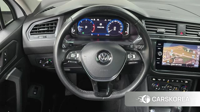 Volkswagen Tiguan Allspace 2020 Белый из Кореи, фото 3