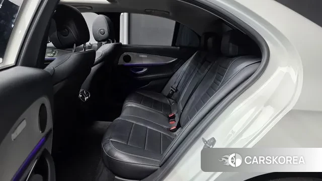 Mercedes-Benz E-Class W213 2018 Белый из Кореи, фото 3