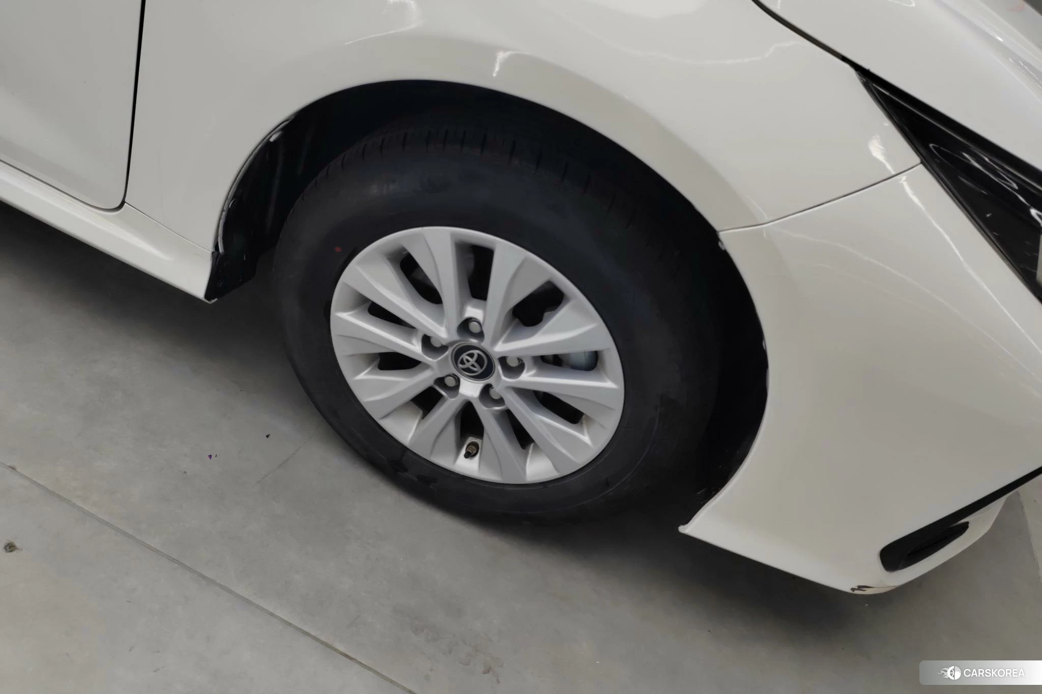 Toyota Corolla 2022 Белый из Китая, фото 3
