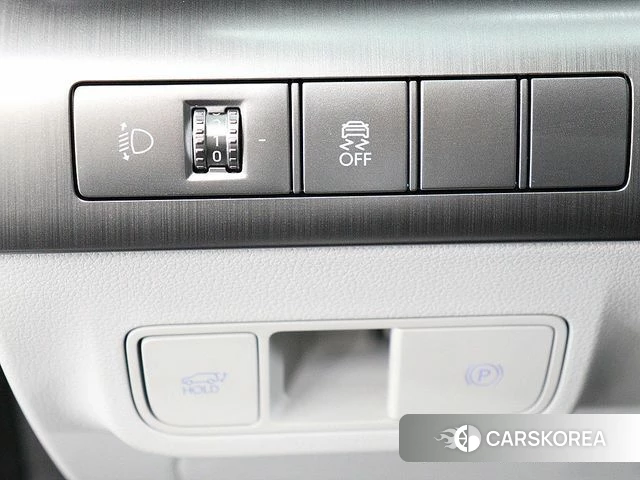 Hyundai Kona (SX2) 2026 Серебристо-серый из Кореи, фото 3