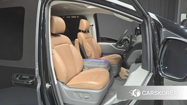 Hyundai Staria 2022 Черный из Кореи, фото 3