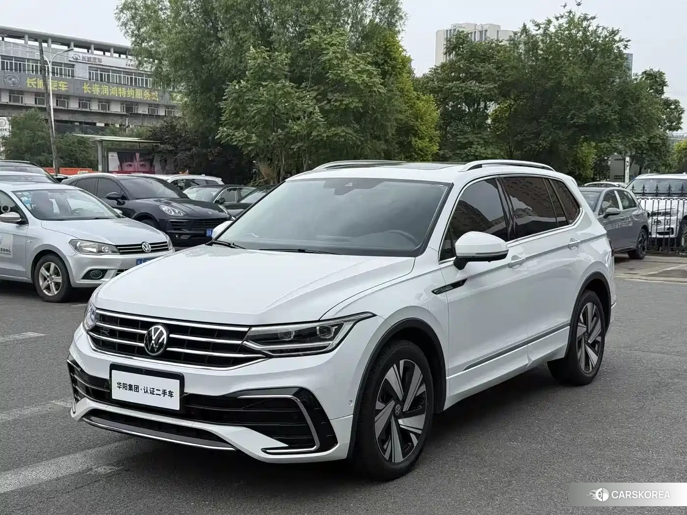 Volkswagen Tiguan L 2023 Белый из Китая, фото 3