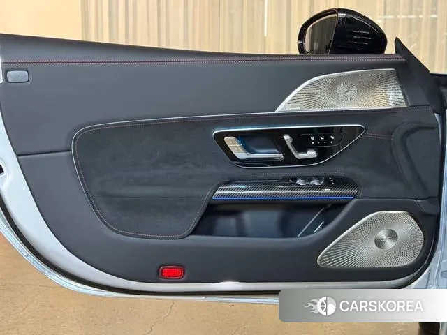 Mercedes-Benz SL-Class R232 2024 Черный двухцветный из Кореи, фото 3