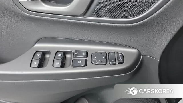 Hyundai Kona 2018 Белый из Кореи, фото 3