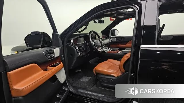 Lincoln Navigator 4th generation 2021 Черный из Кореи, фото 3