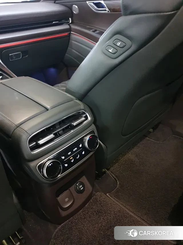 Genesis GV80 2022 Серебристо-серый из Кореи, фото 3