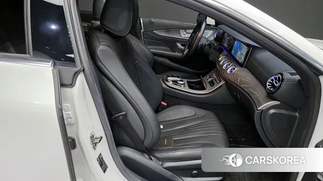 Mercedes-Benz CLS-Class C257 2020 Белый из Кореи, фото 3